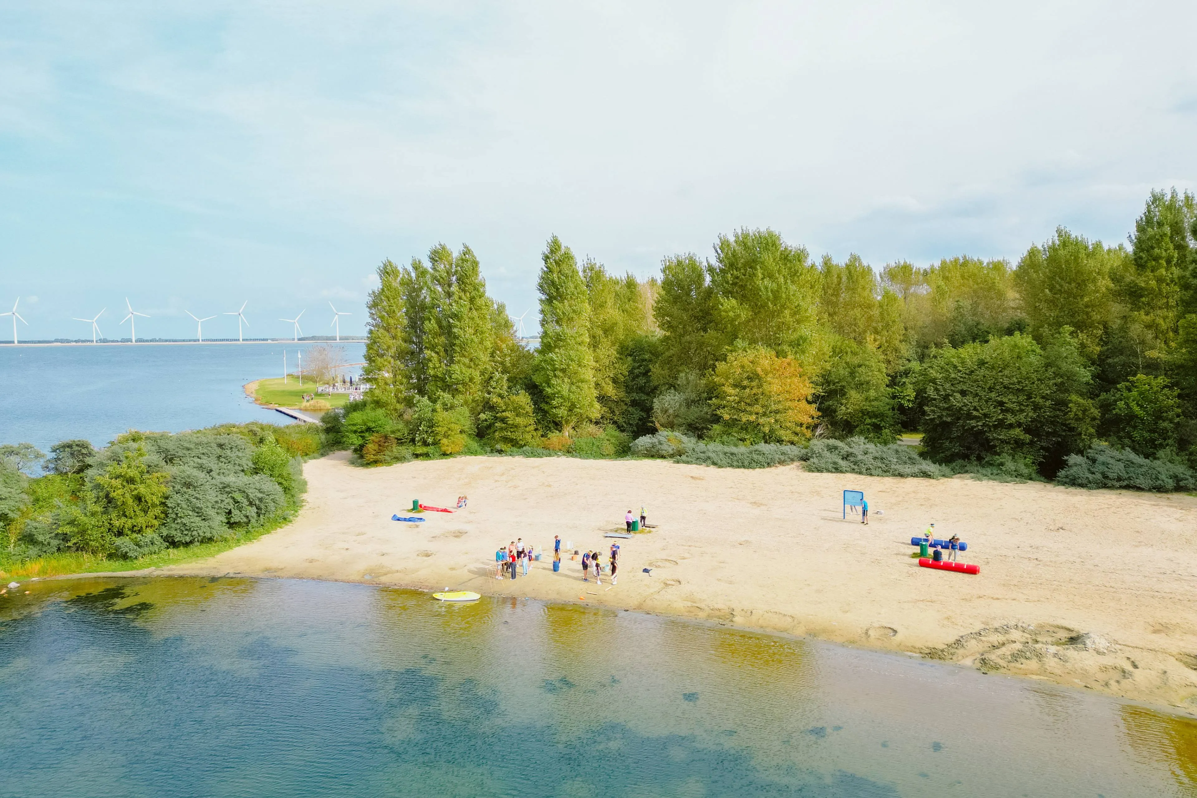 Eilandstrijders: basisscholen strijden bij de Grevelingendam
