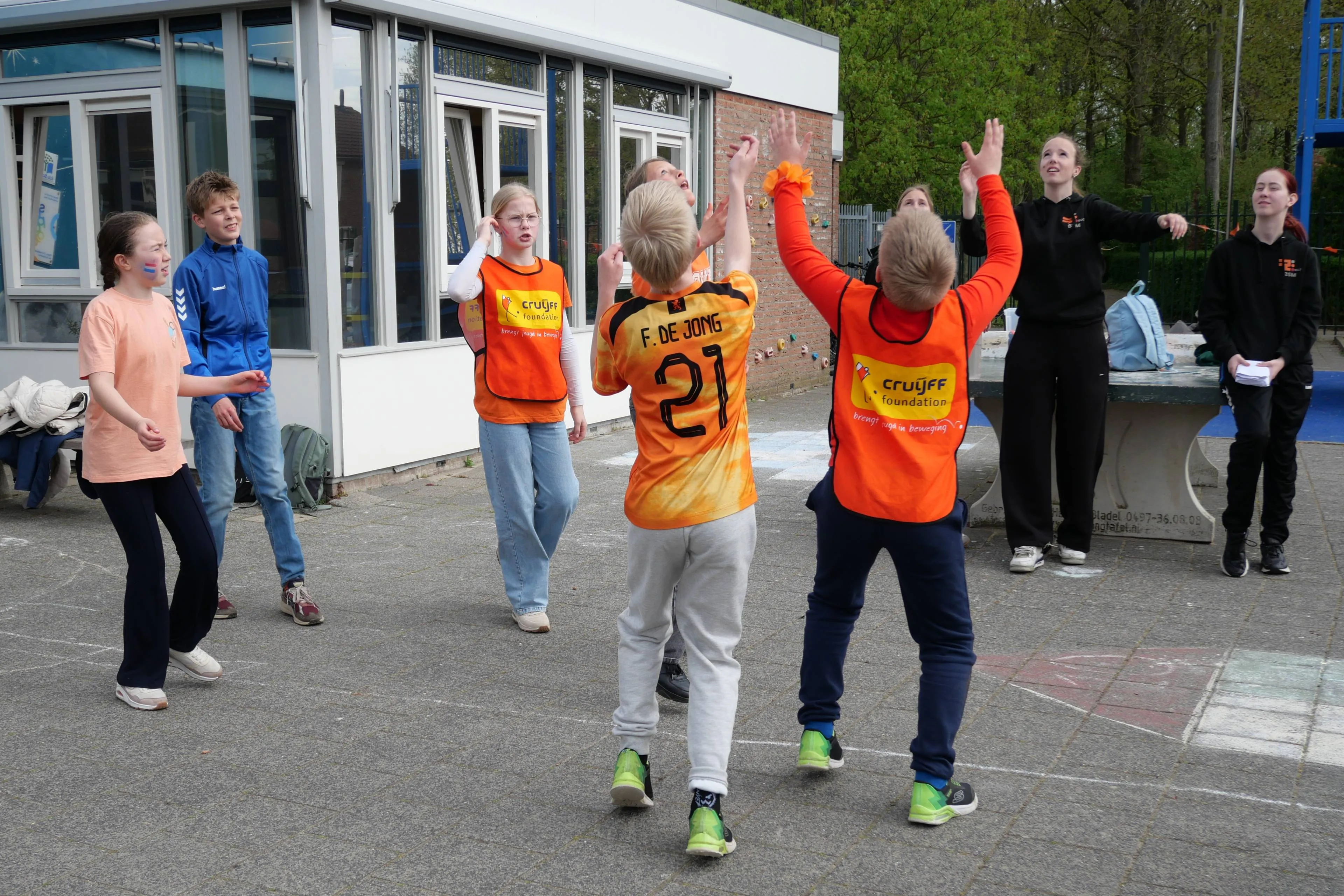 RGO-leerlingen organiseren en begeleiden Koningsspelen op basisscholen