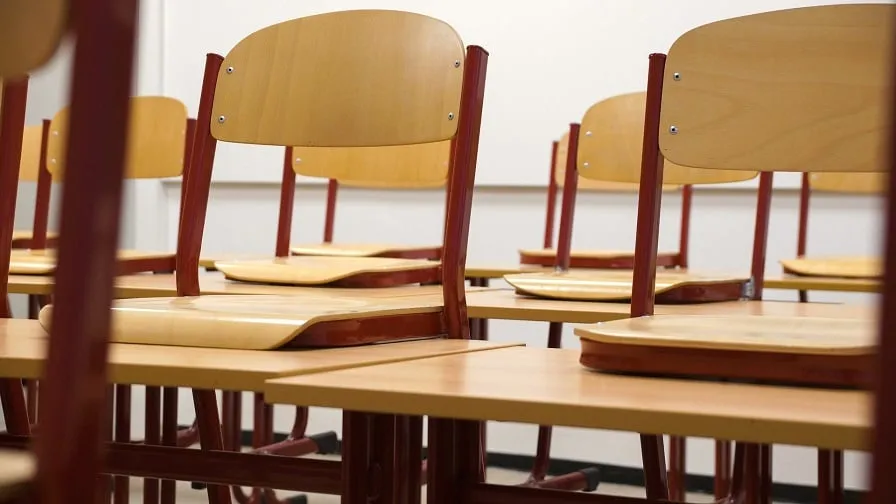 classroom 824120 1920