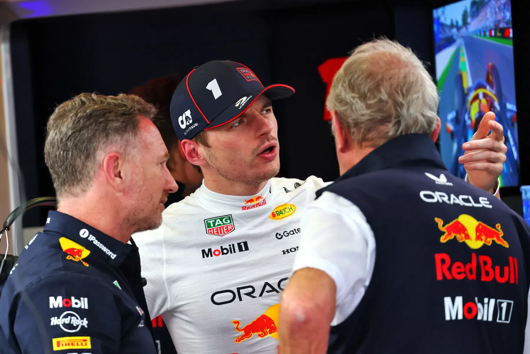 La FIA autorizza le parolacce all'interno dell'auto, ma non se i piloti superano questa linea!