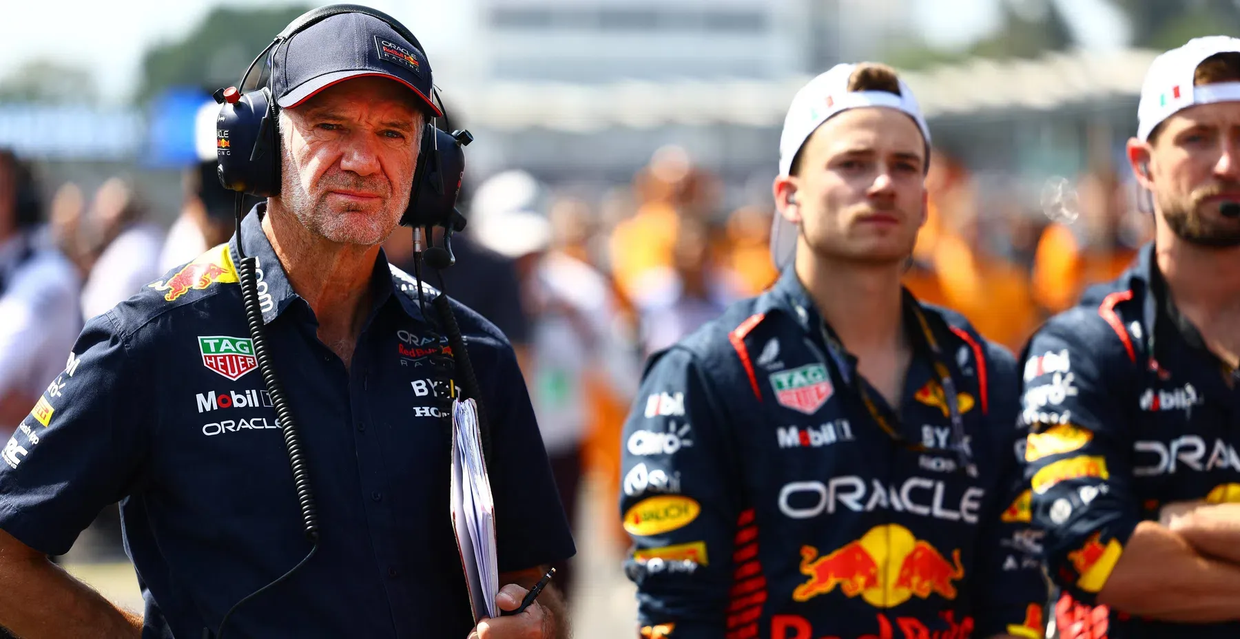 Wat is het salaris en vermogen van Adrian Newey?