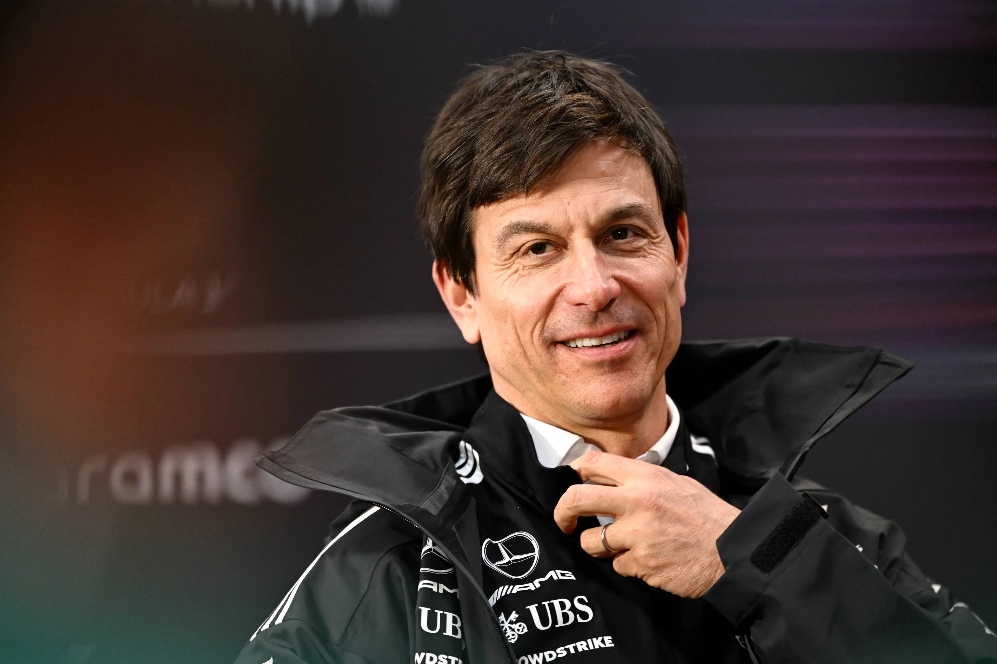 Wolff lyrical over 'unbelievable' Russell after 'incredibly tough' issues compromised race