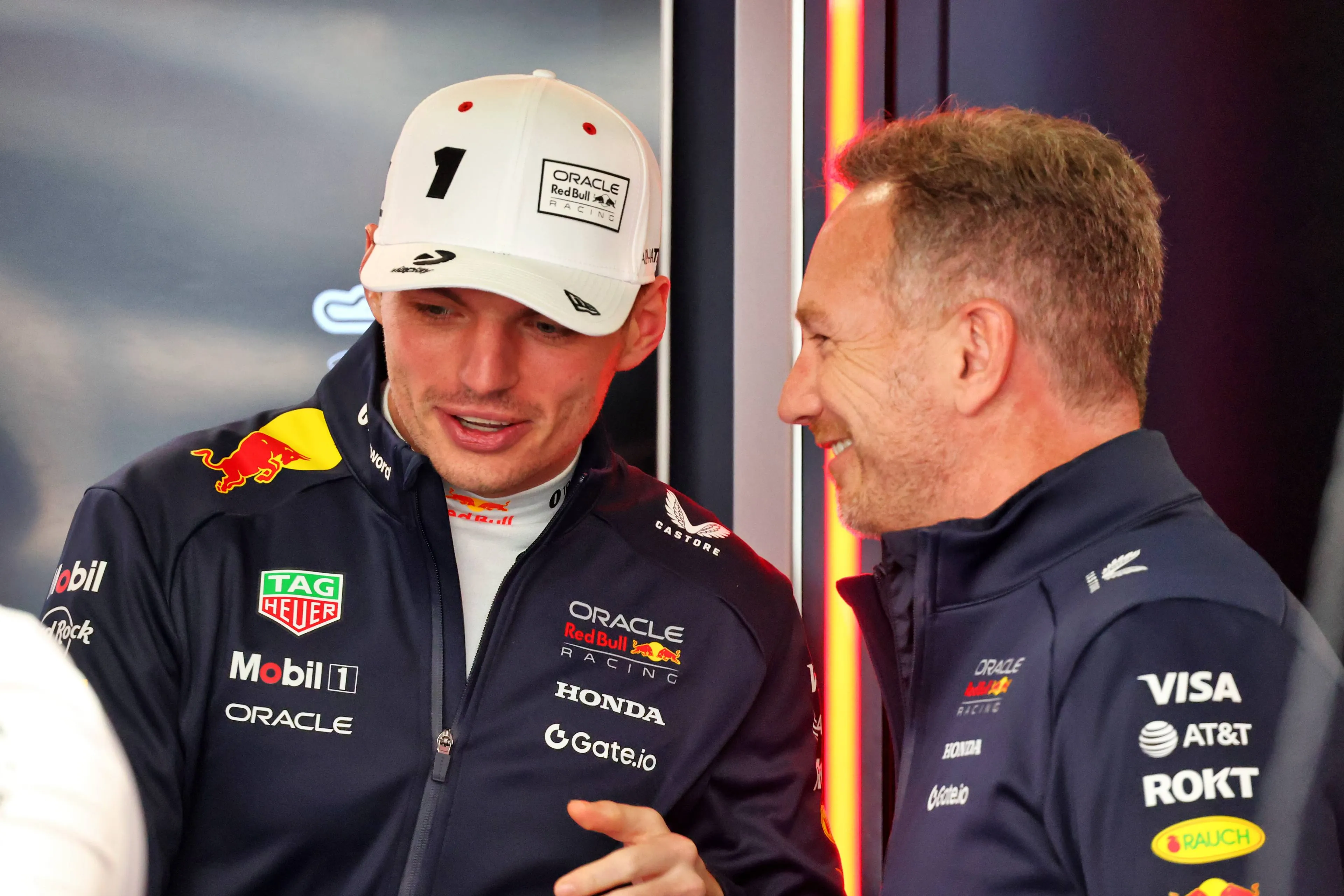 Vettel heeft hoopvol bericht voor Verstappen: 'Dit kan Red Bull omdraaien'