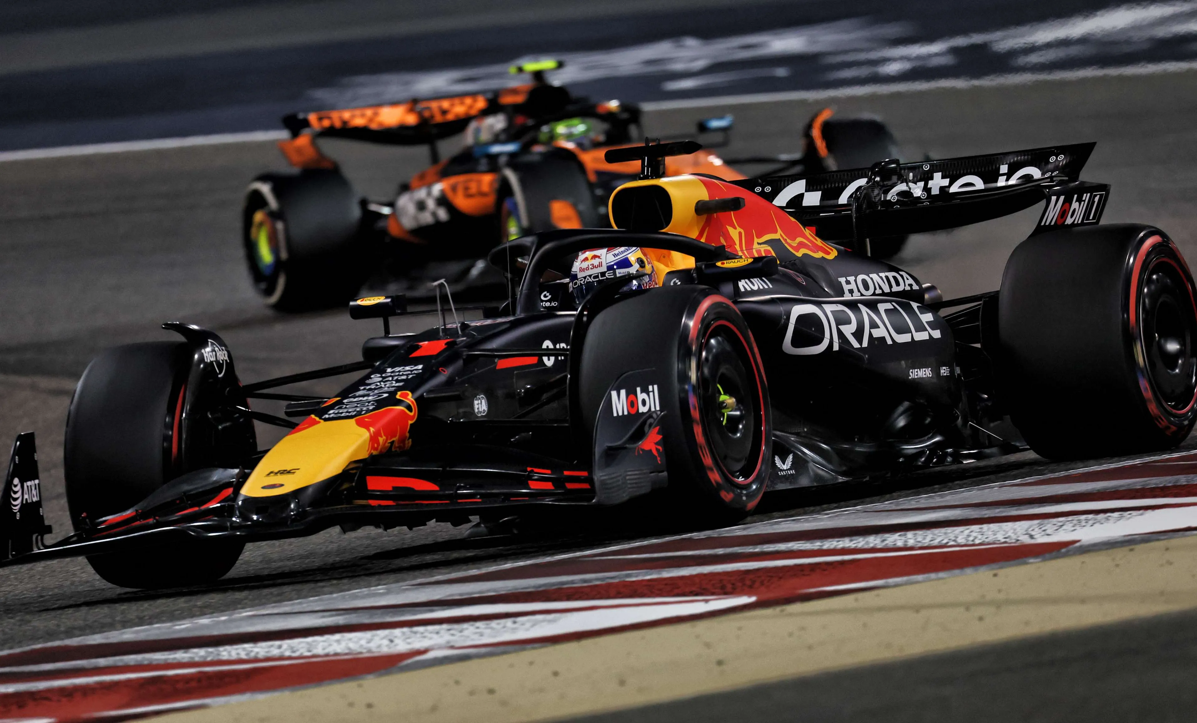 Definitieve startopstelling | Verstappen en Norris in het middenveld in GP Bahrein