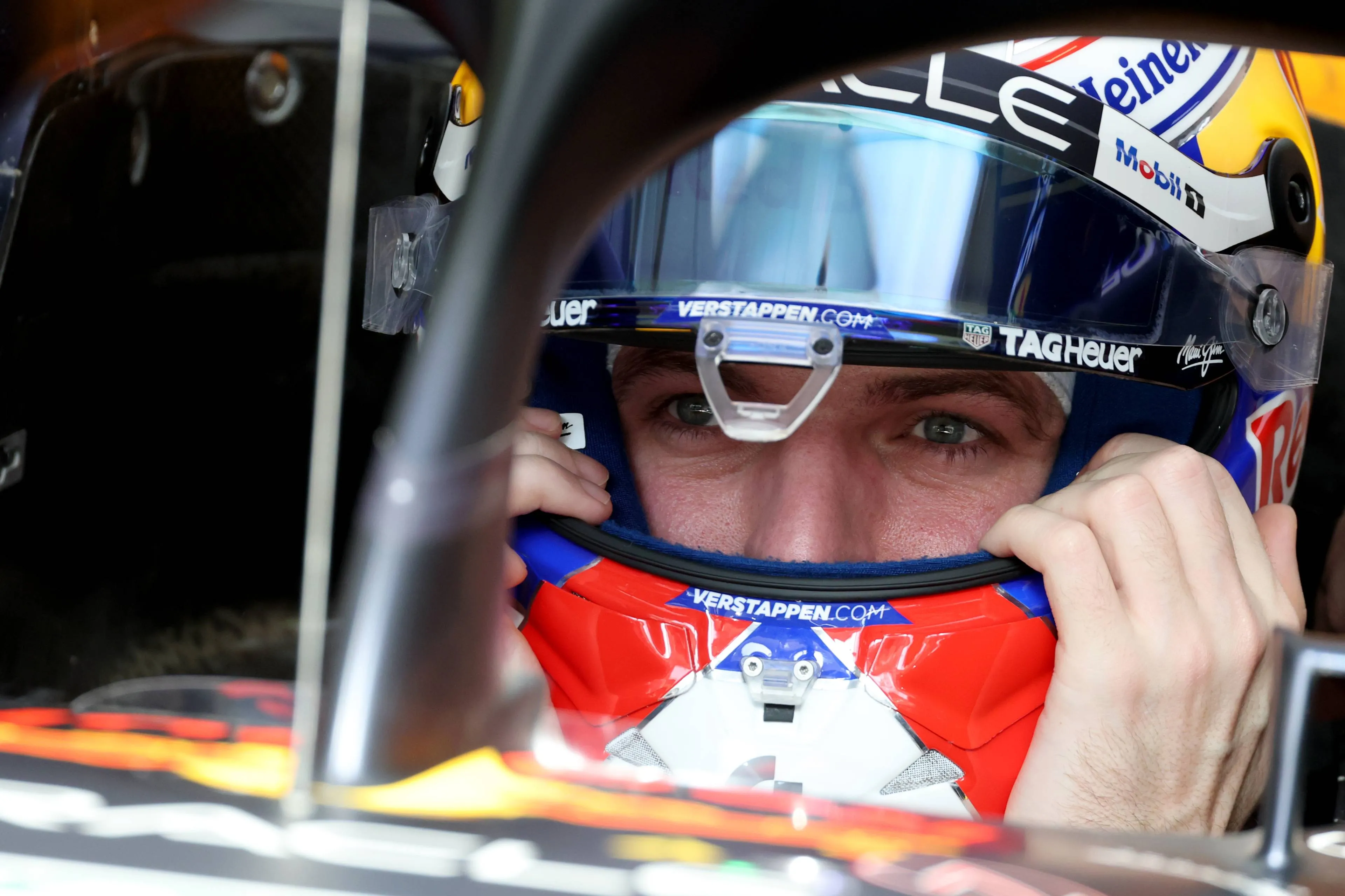 'Red Bull feels the Wheatley effect: Max Verstappen down in P20'