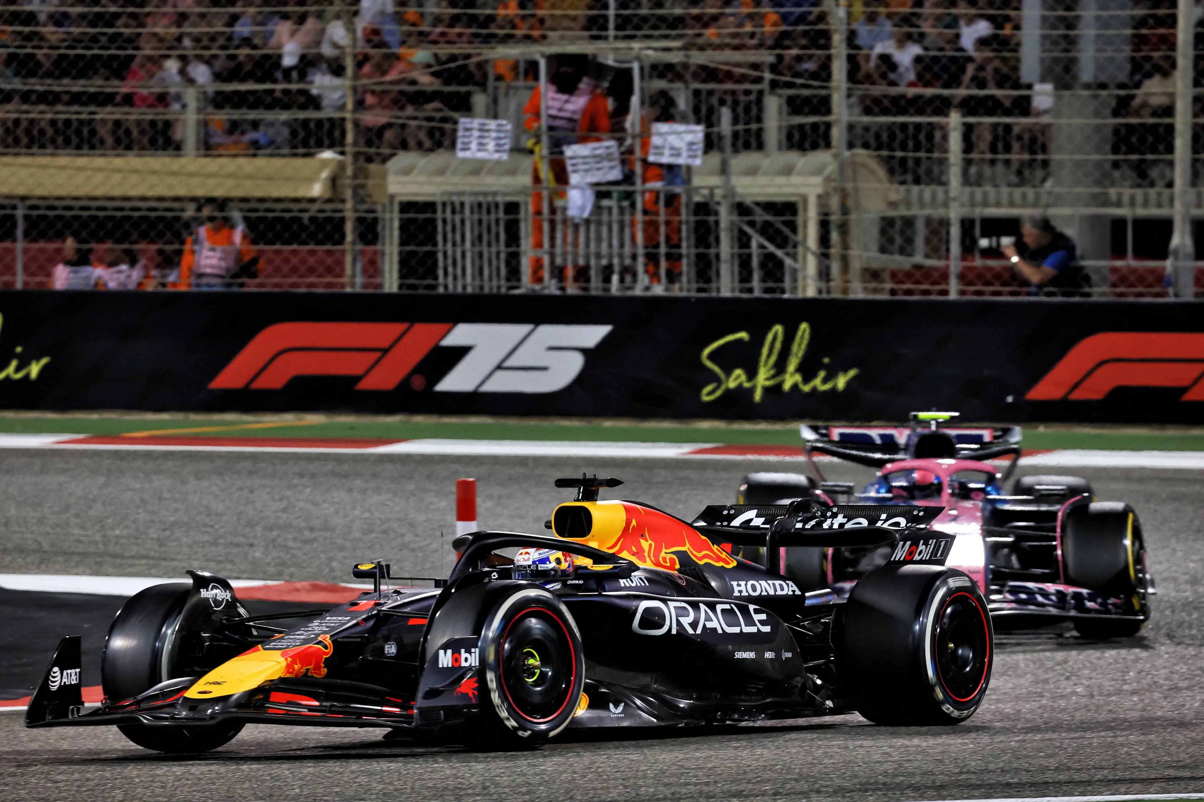 Horner komt met belangrijke update na problematisch weekend Red Bull