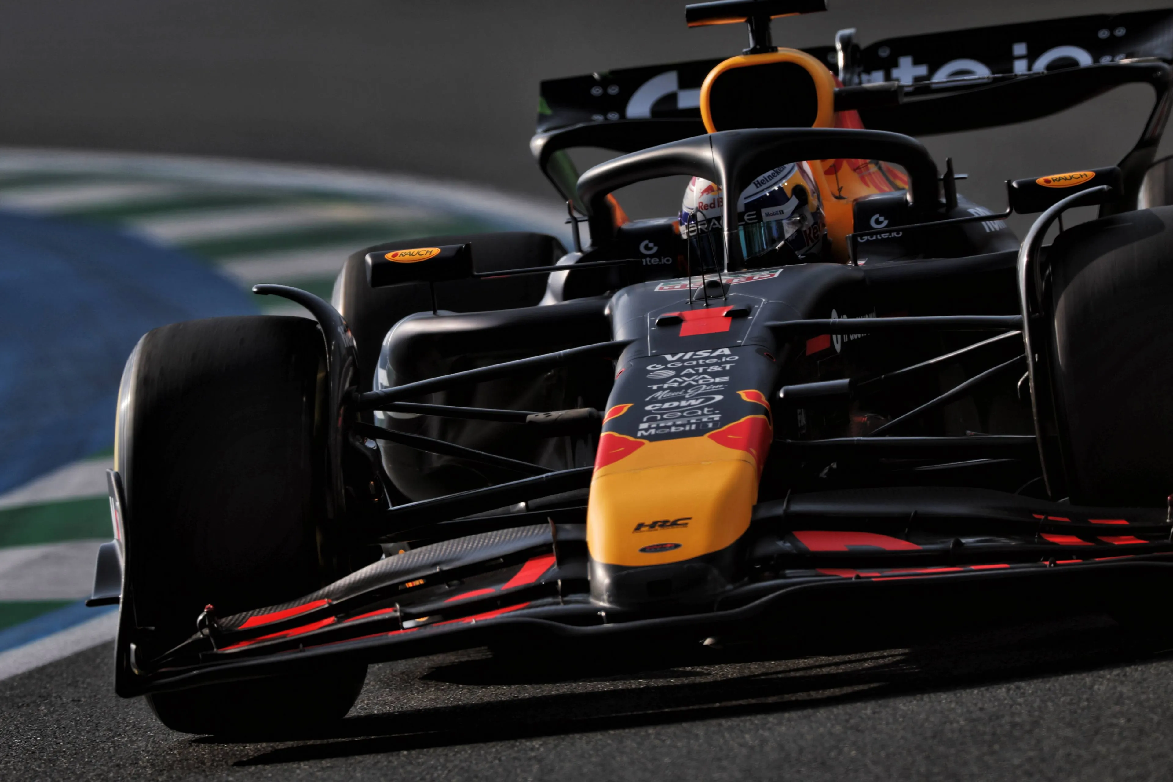 Uitslag VT1 | Gasly zeer verrassend op P1 in Jeddah, Verstappen eindigt op P9