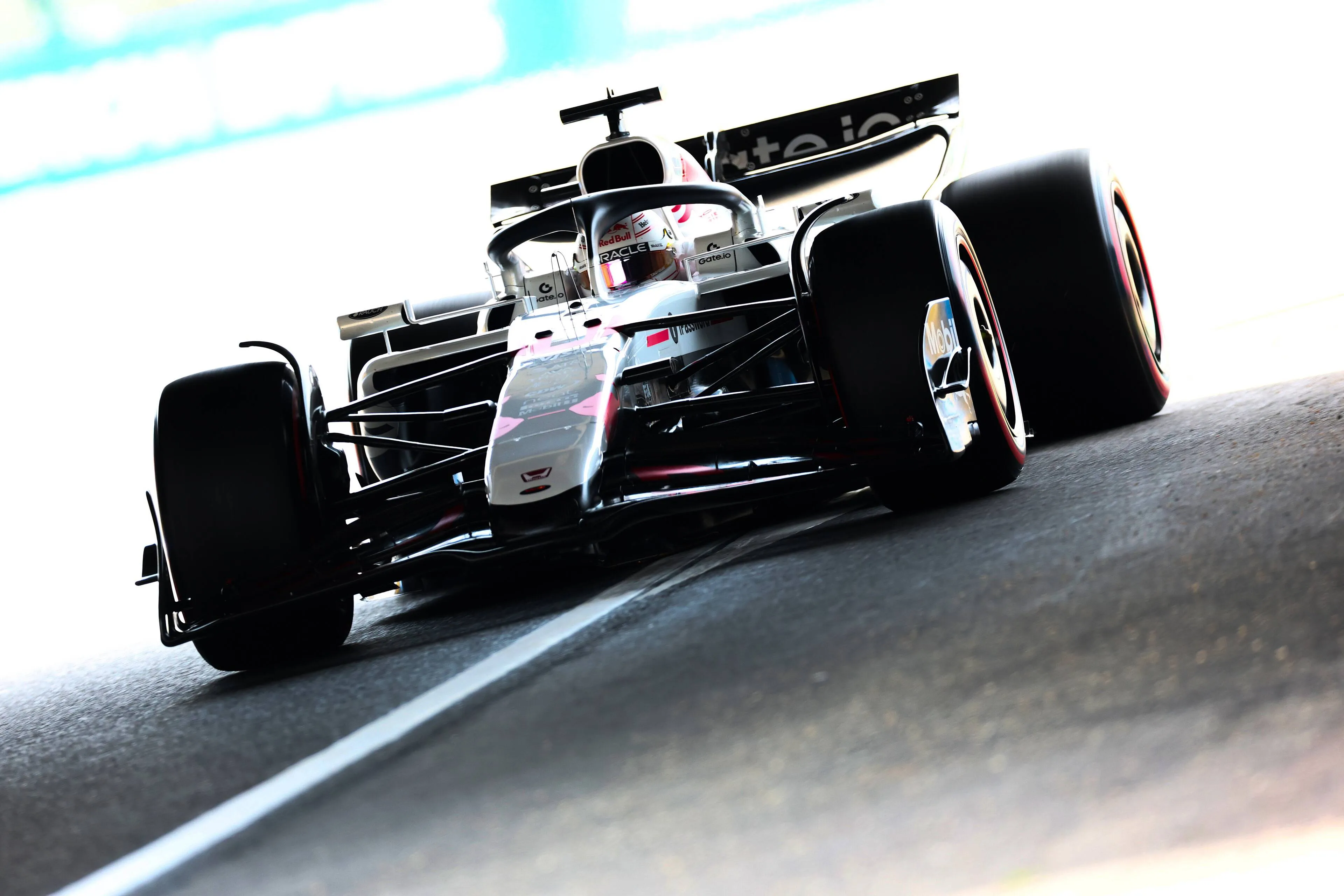 Oppermachtige Verstappen verrast vriend en vijand met spectaculaire pole position