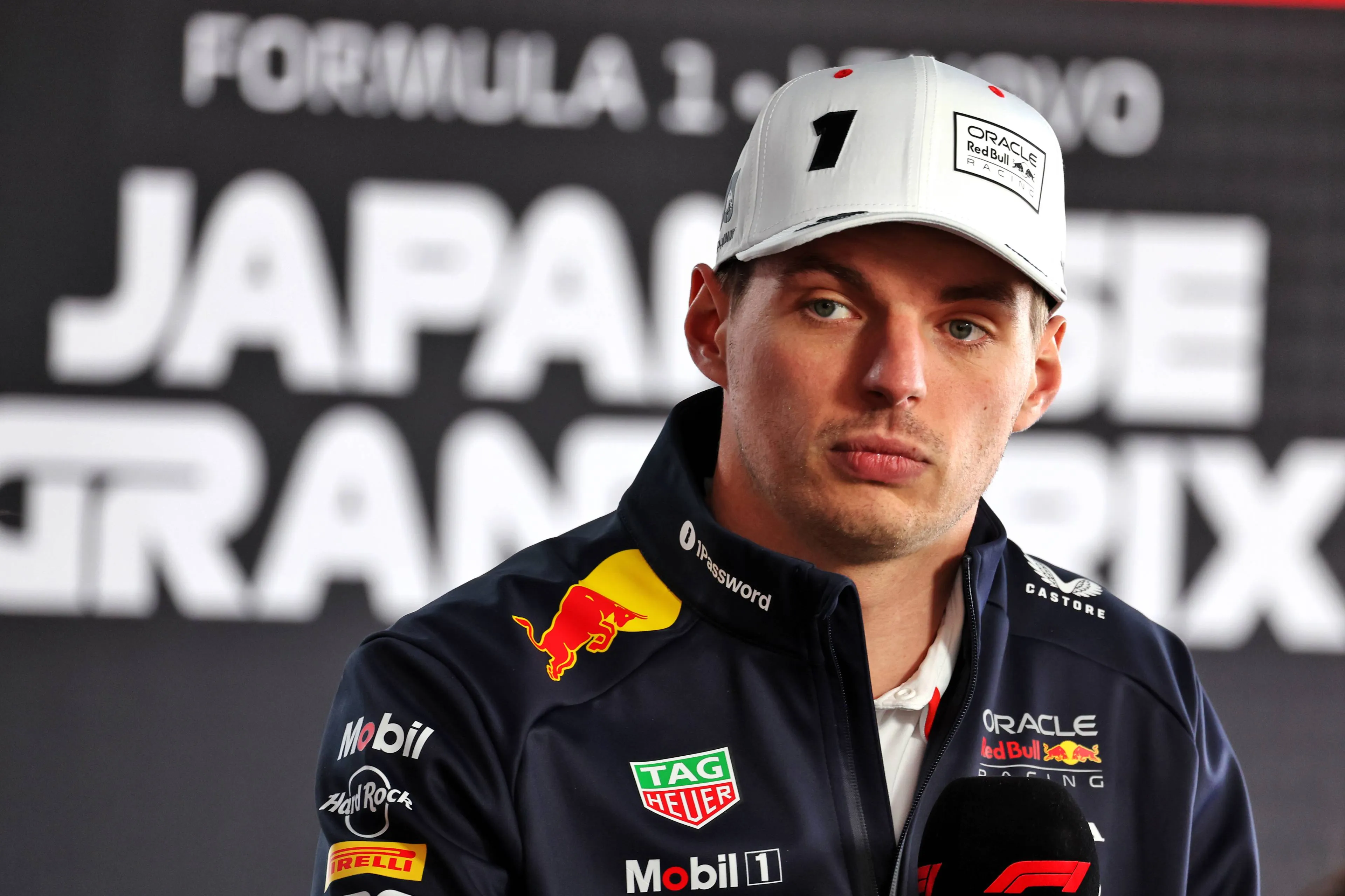 Verstappen worstelt op vrijdag in Japan: ‘Het komt nog niet bij elkaar’