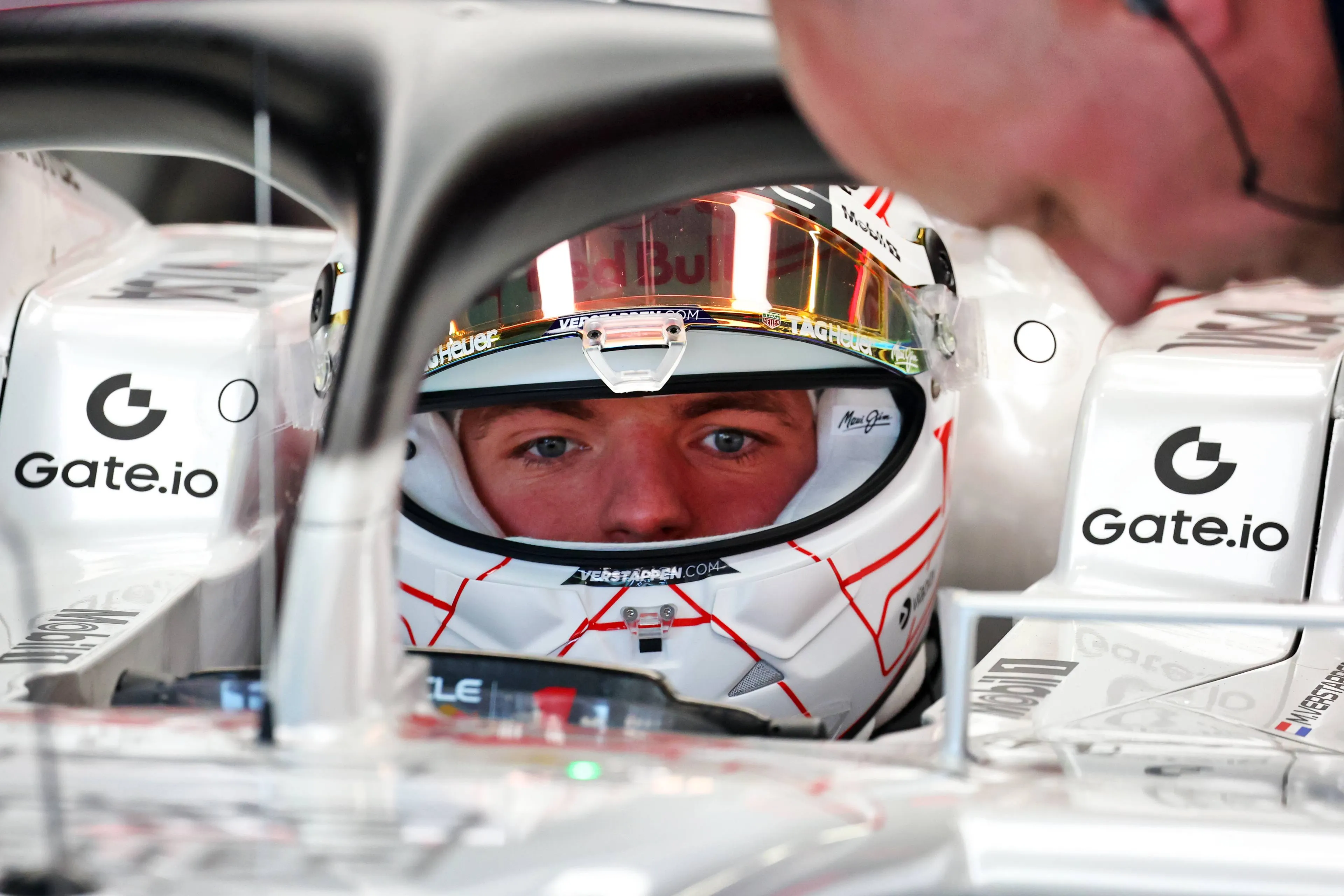 verstappen tijdens vt1 japan