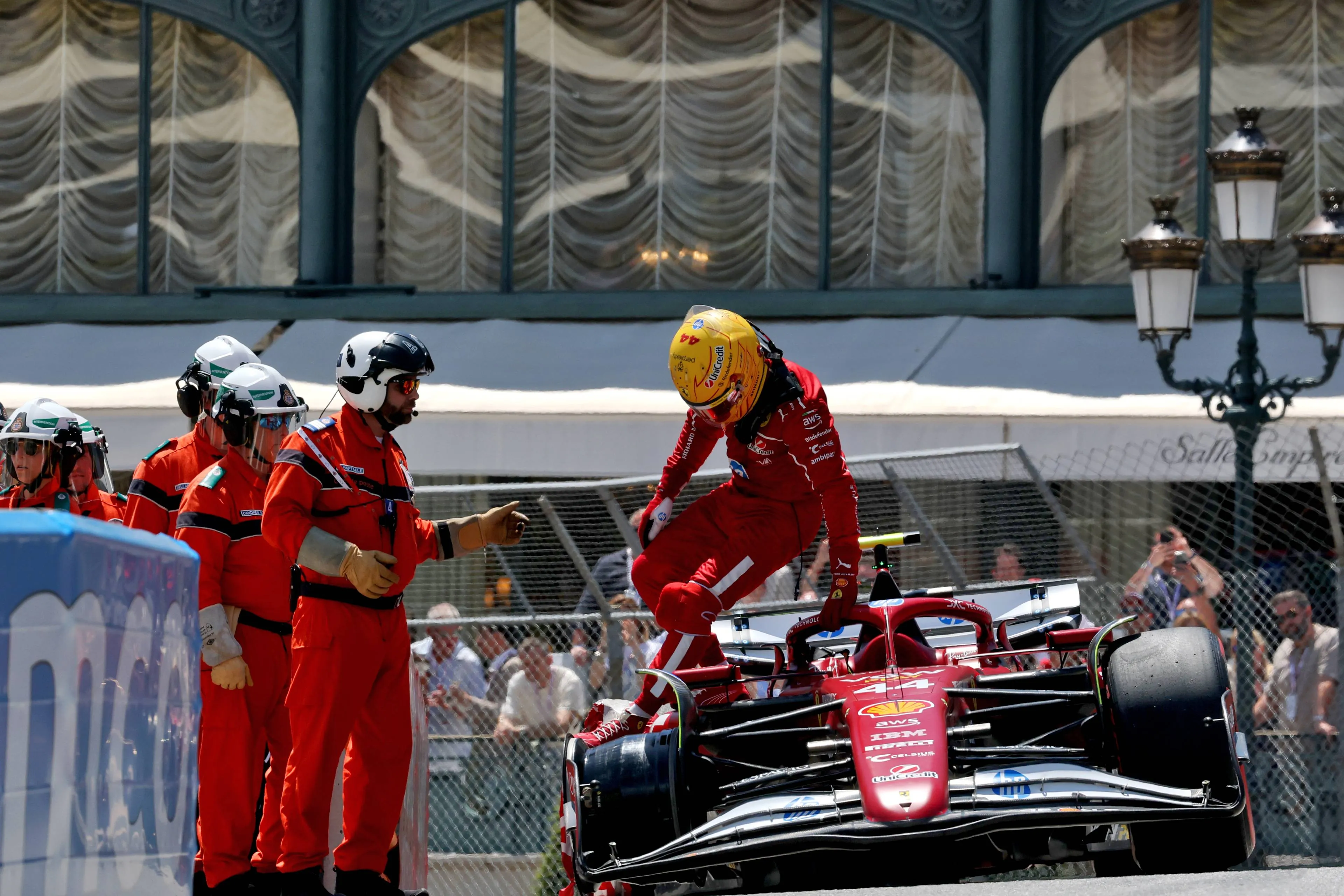 Formula 1 World Championship 2025, Round 8, Monaco Grand Prix, Circuit de Monaco, Monte Carlo, Monaco, Saturday 24 May 2025 - Lewis Hamilton (GBR) Ferrari SF-25 crashed in the third practice session.