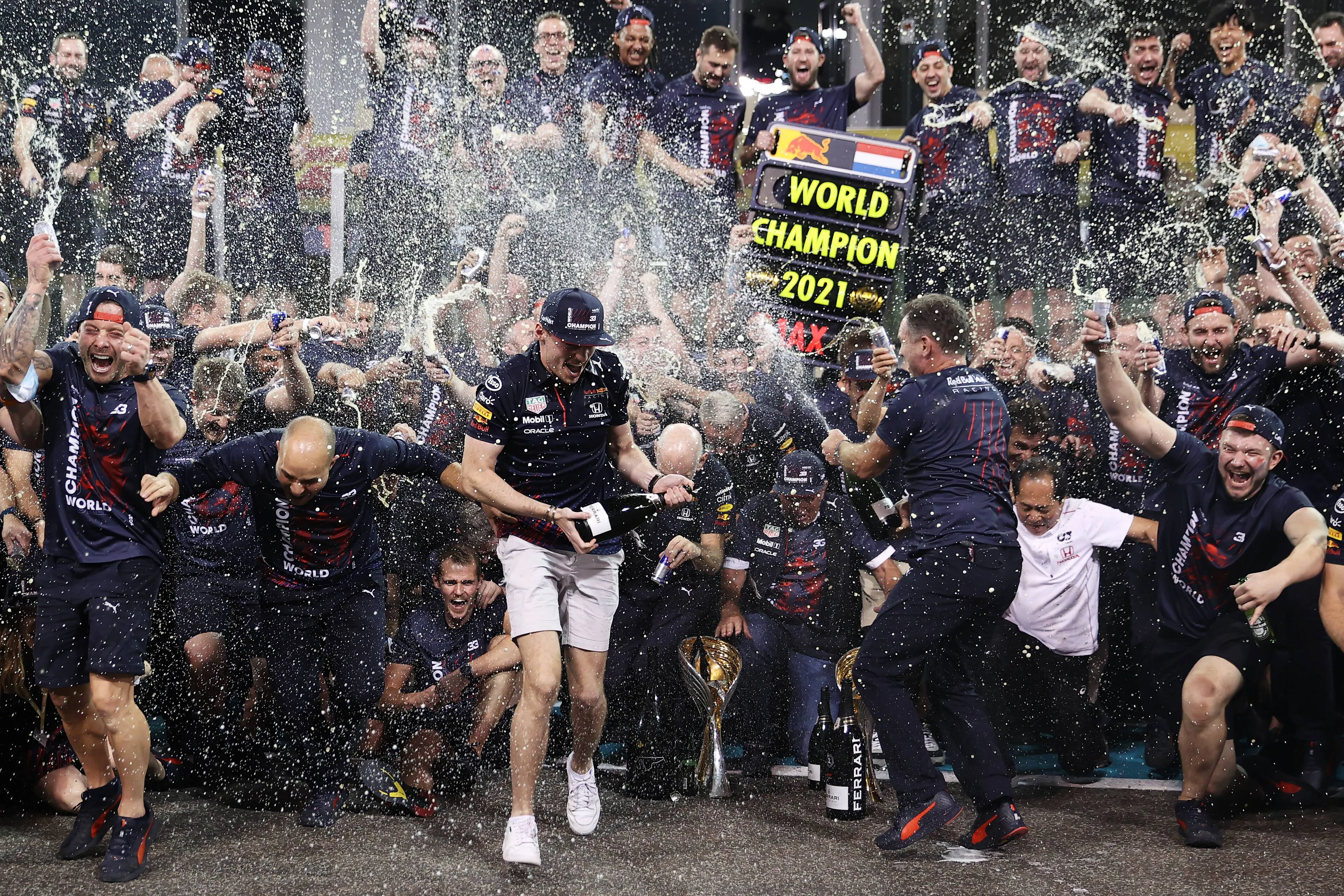 SI202112120614