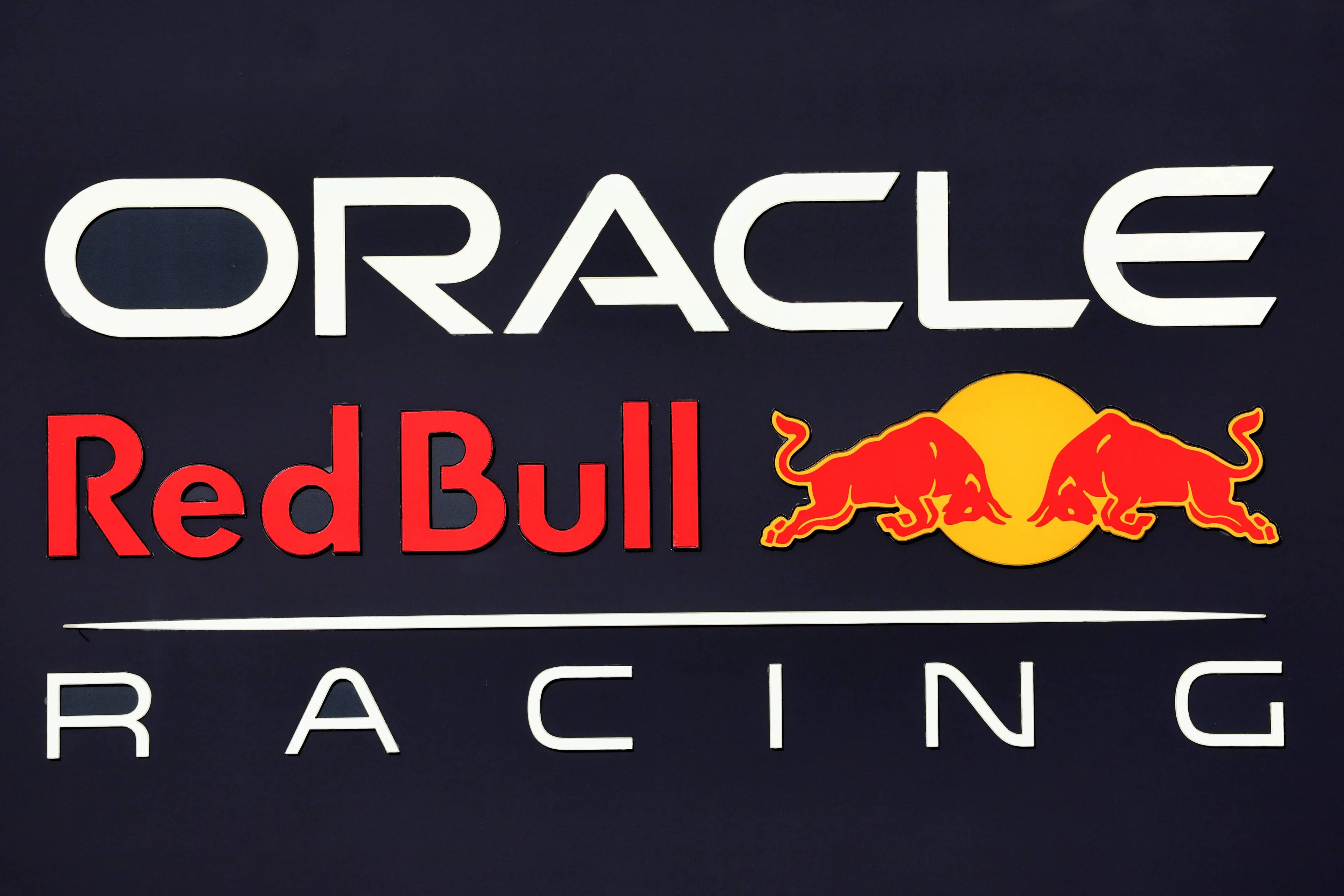 logo red bull