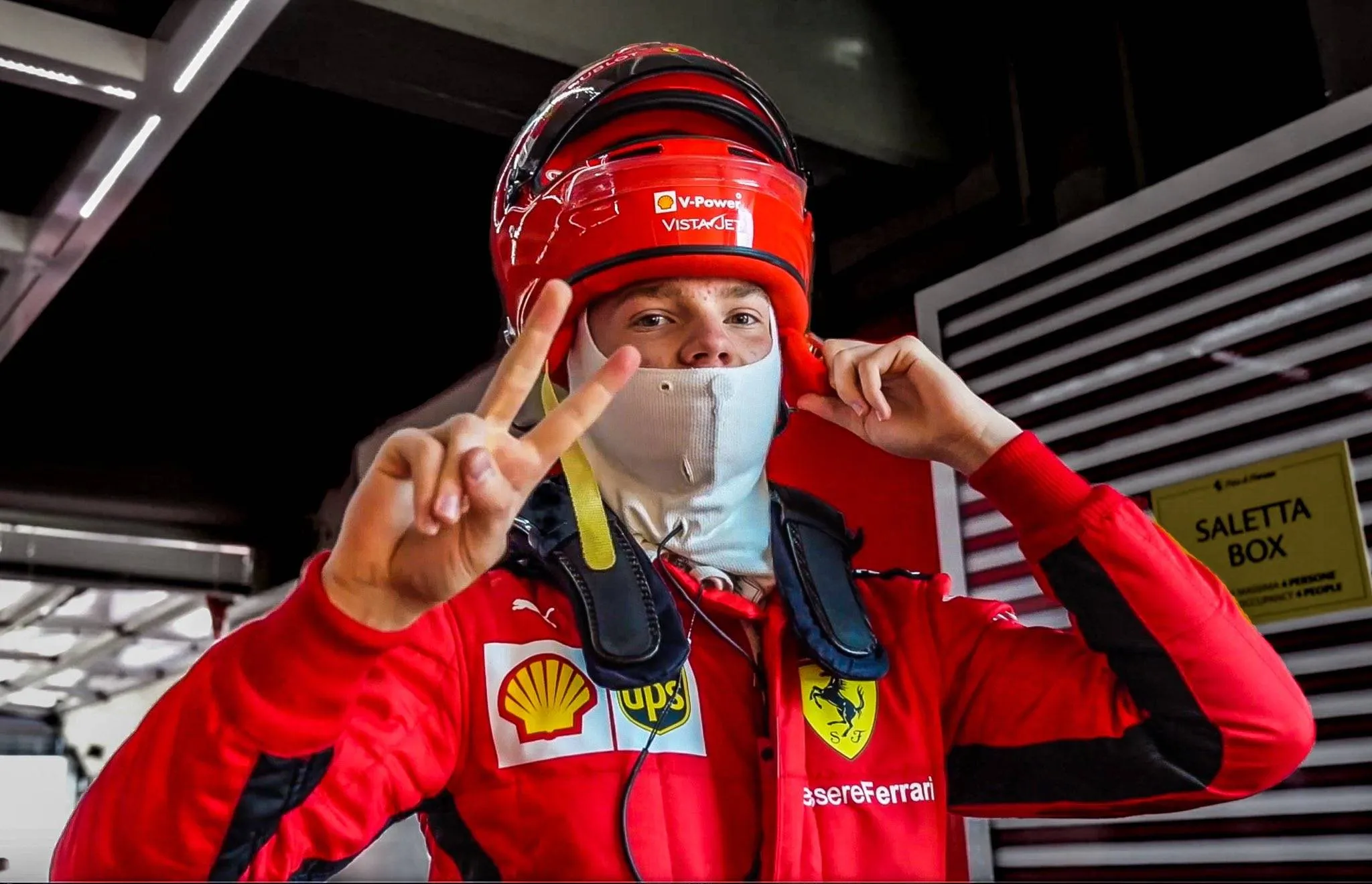 Ehemaliger Ferrari-Fahrer dementiert neueste Gerüchte über Social-Media-Statement fest.