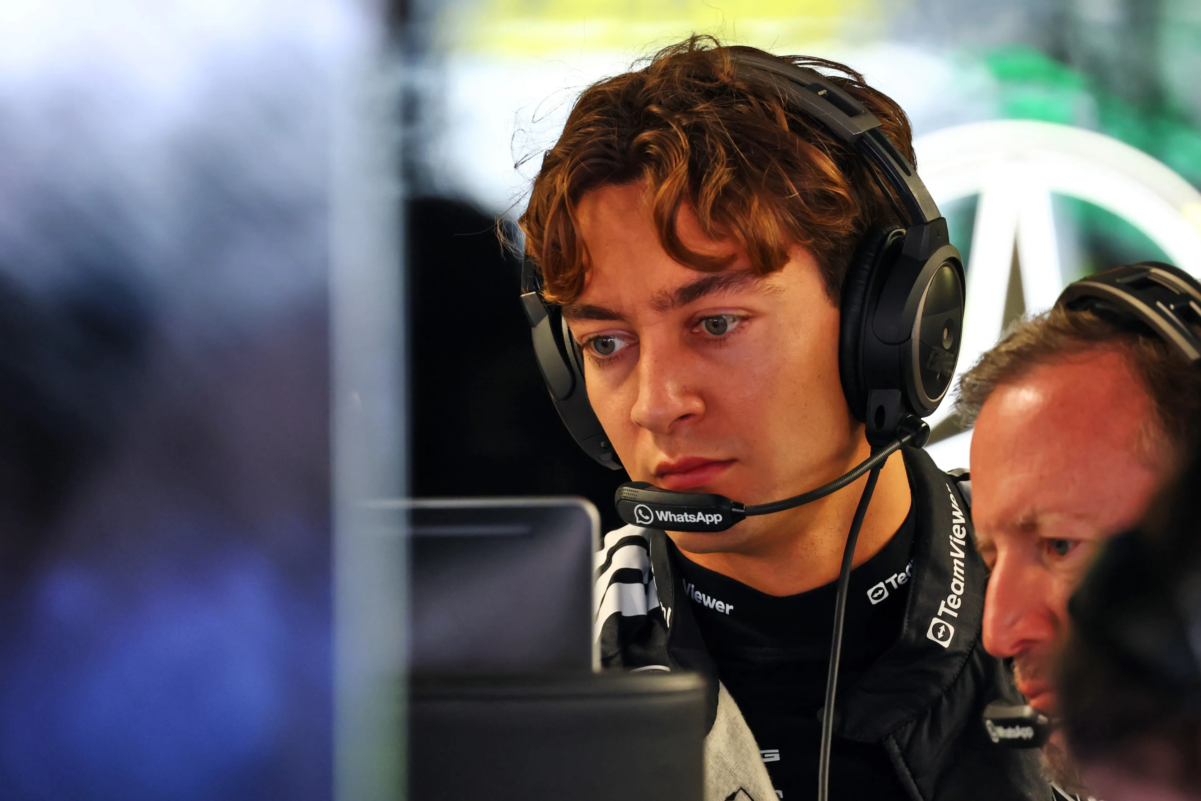 russell-in-the-garage-italian-gp