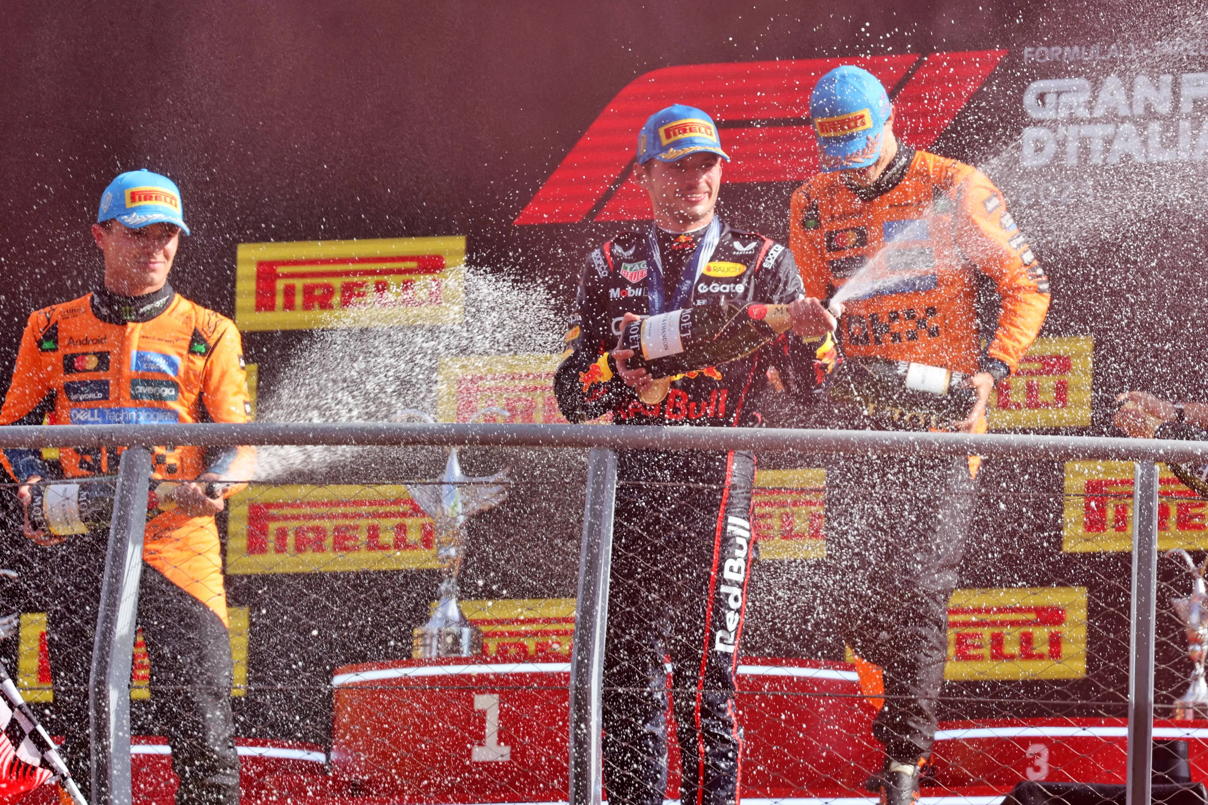 Verstappen, Norris and Piastri atop Monza podium (2)