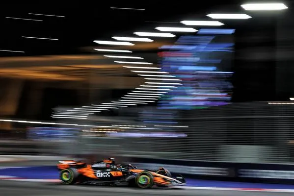 Oscar-Piastri-in-2025-singapore-gp