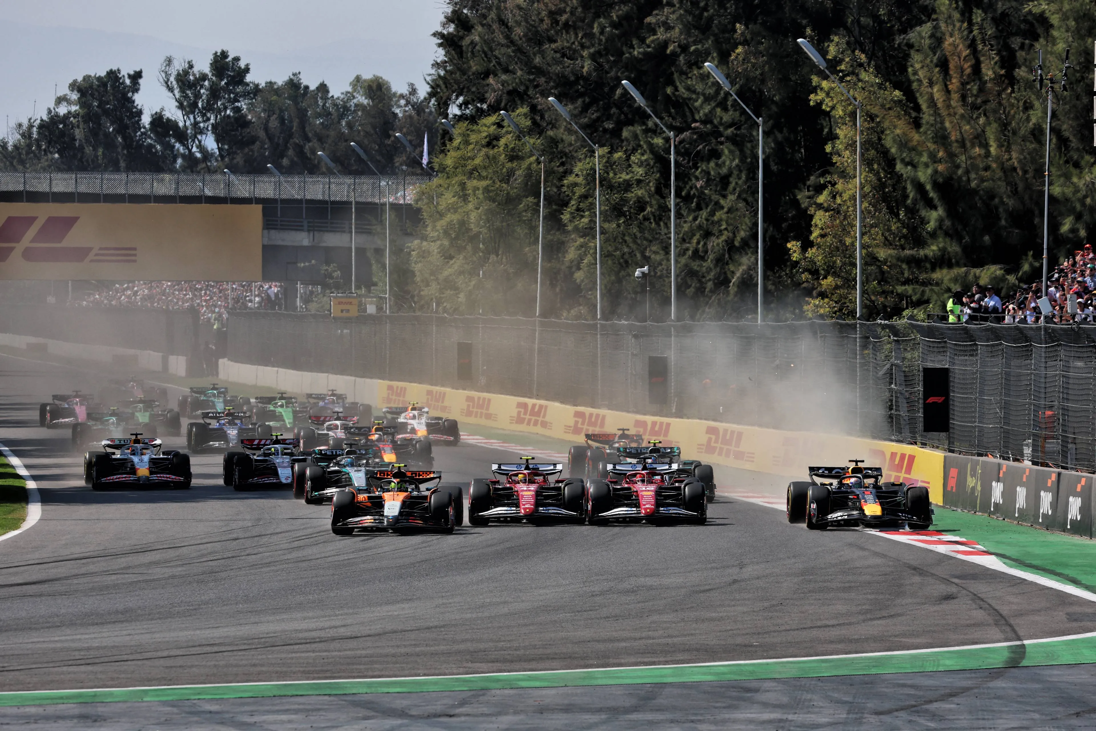 Die Zwischenfälle in Kurve 1 werden zwischen den Teams und der FIA diskutiert