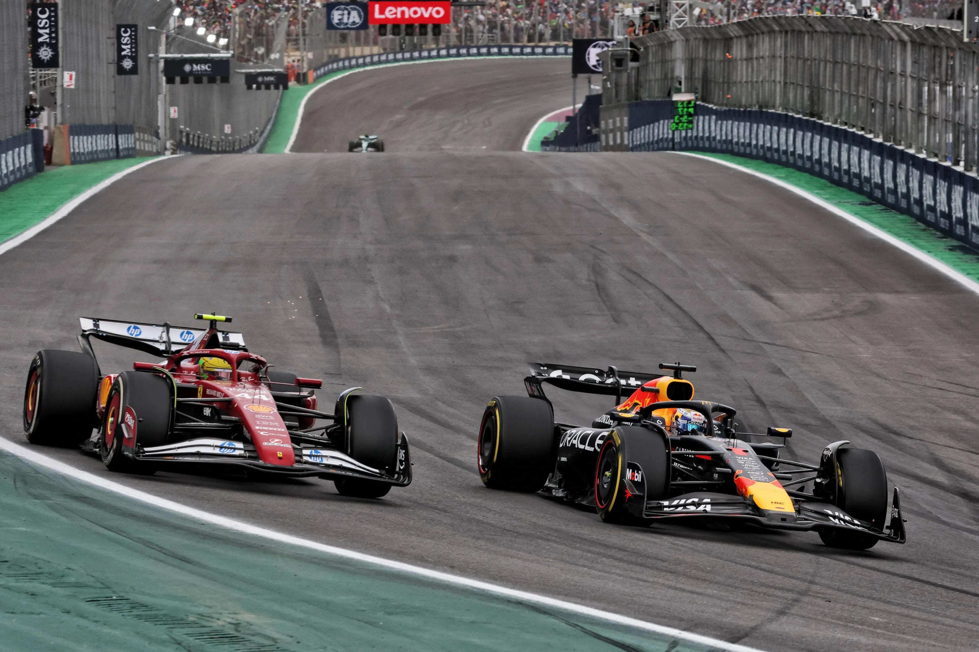 lewis-hamilton-max-verstappen-brazil