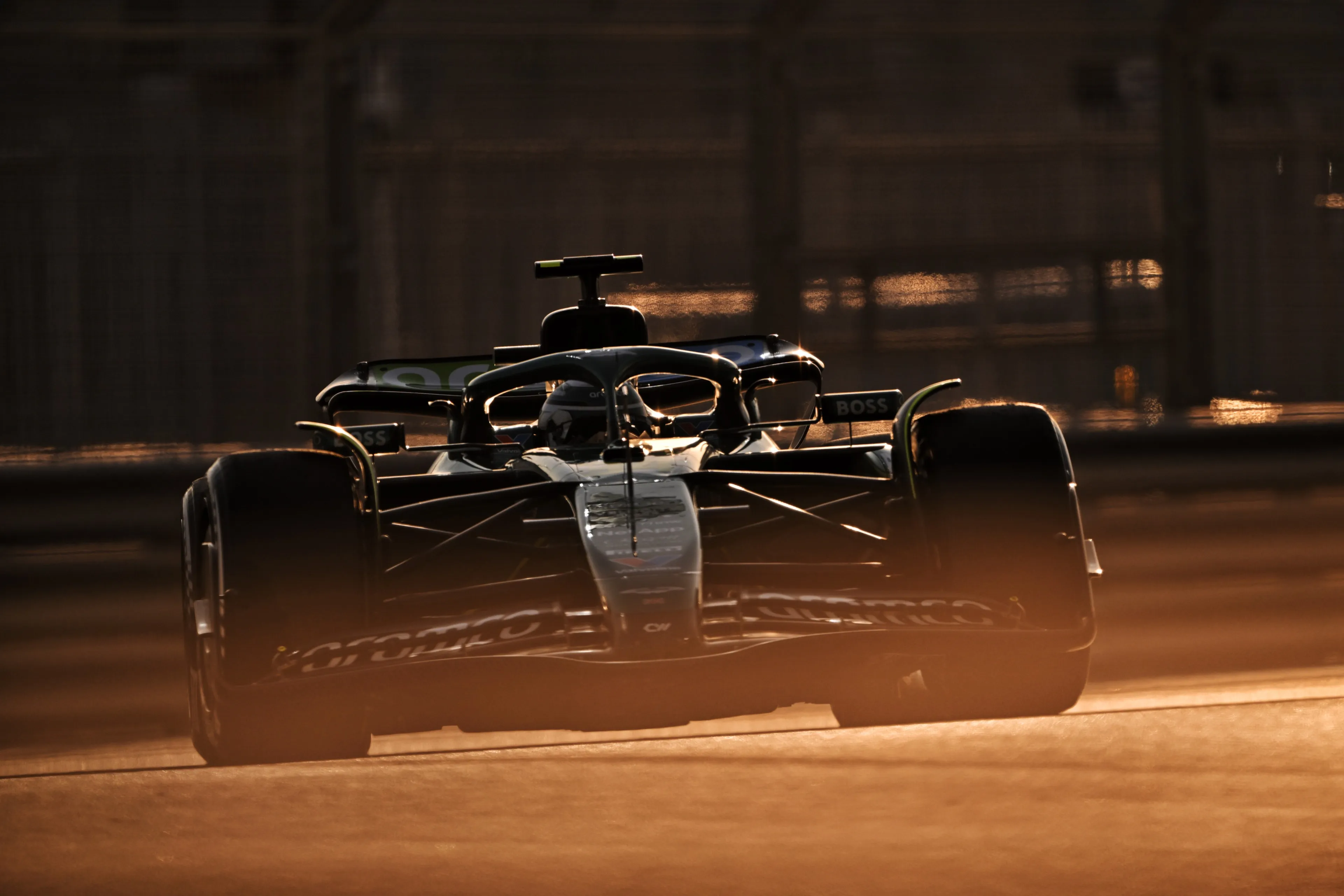 aston-martin-abu-dhabi