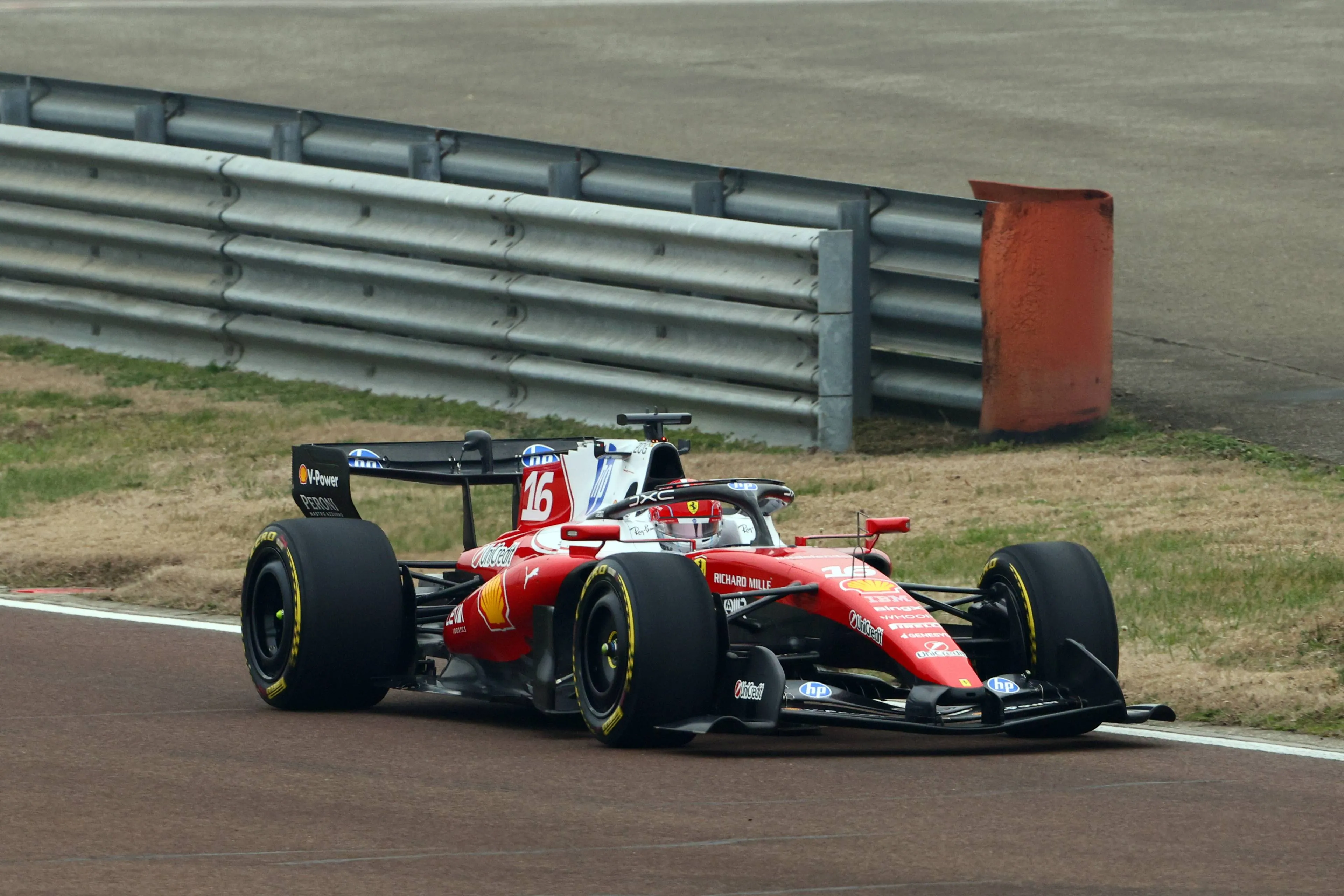 leclerc-ferrari-sf-26-jpg