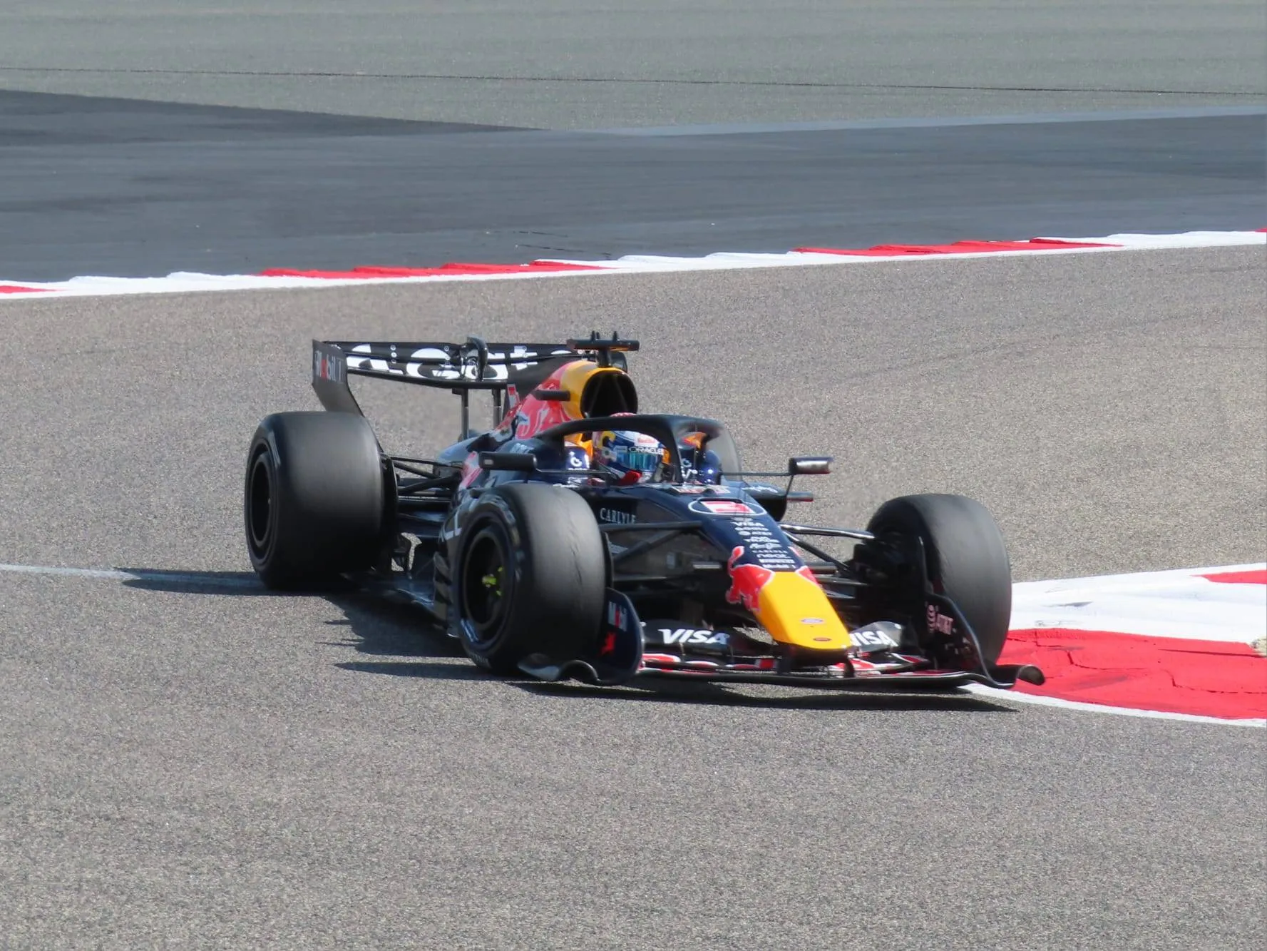 verstappen-red-bull-bahrain-jpg