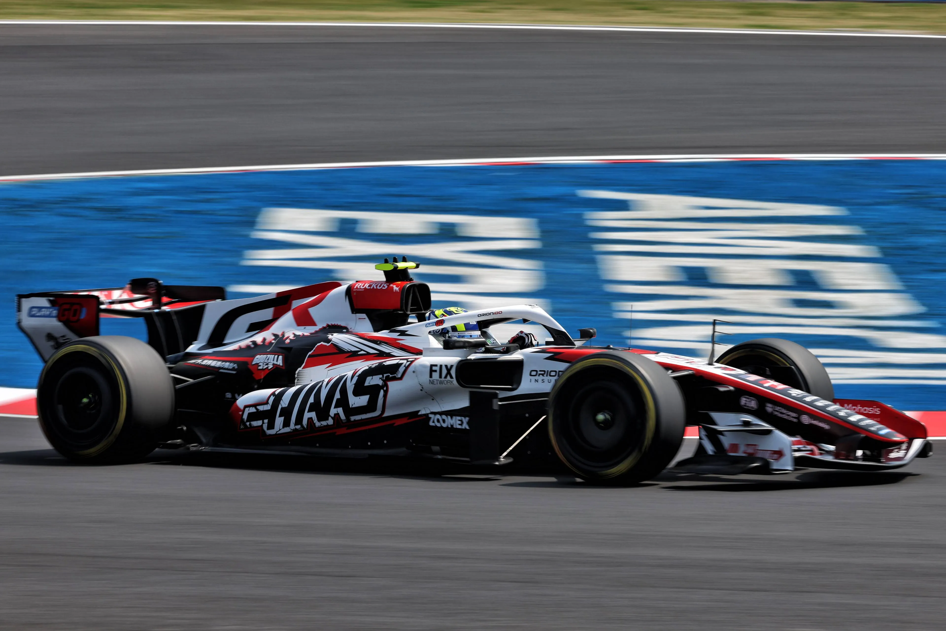 bearman-haas-japan-crash-colapinto-suzuka-jpg