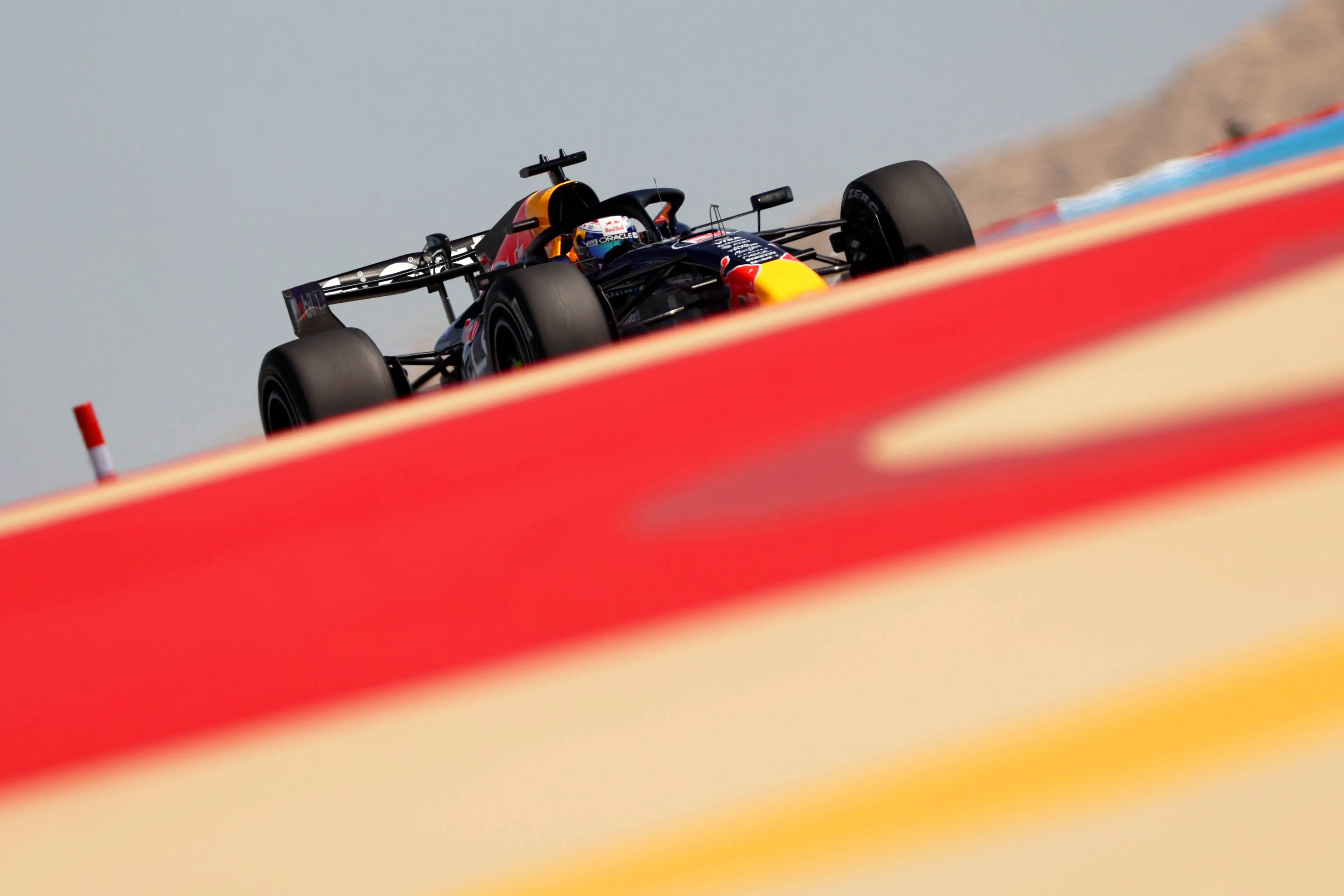 max-verstappen-bahrein-2026-testdag-1