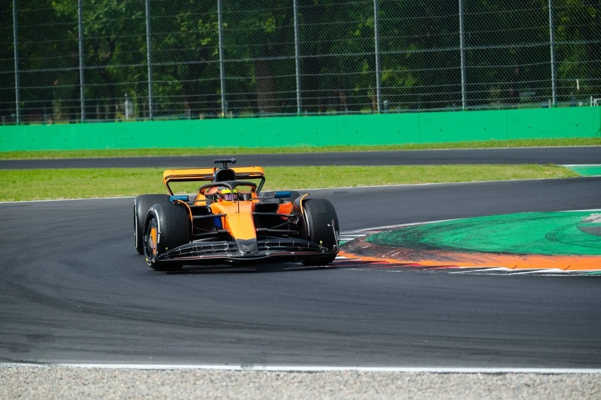 Leonardo-Fornaroli-McLaren-Test-Monza