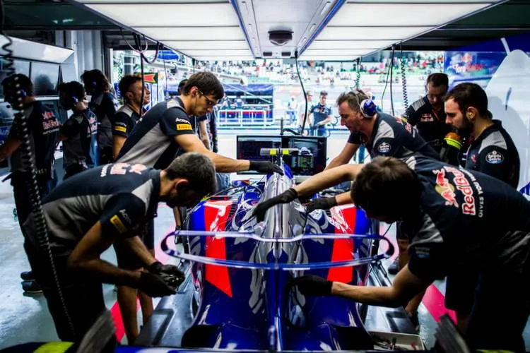 2017 malaysian grand prix day 1 044