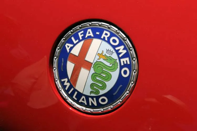 alfa romeo badge