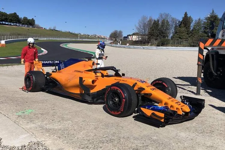 alonso test barcelona stop problem