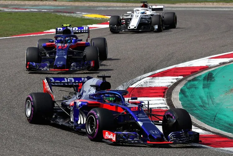 brendonhartleyf1grandprixchinamhm9tkeoklhx