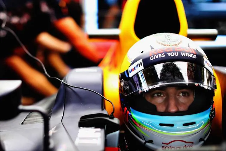 danielricciardof1grandprixmexicopracticep0srxpfaui8x