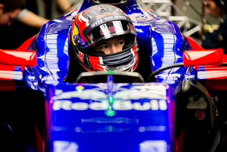daniilkvyatf1wintertestingbarcelonadayiq v9fzxvenx