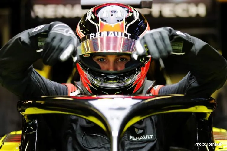 esteban ocon first test 2019 renault