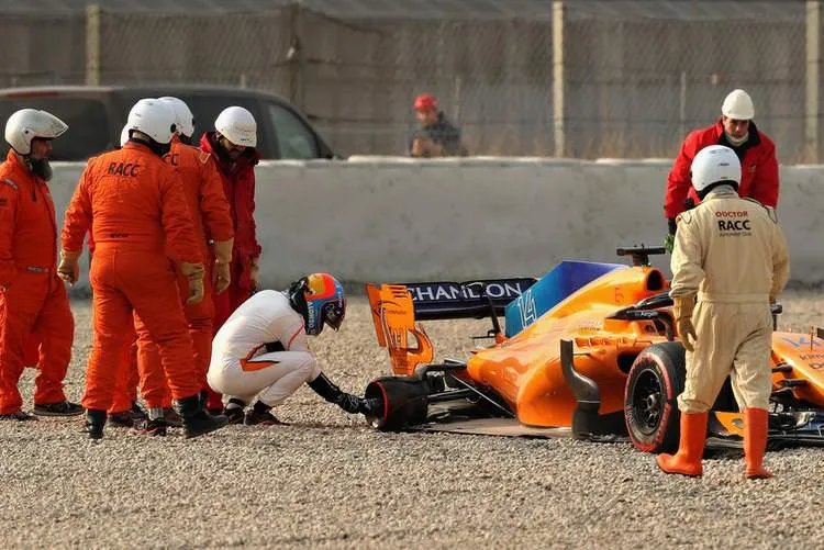 f1wintertestingbarcelonadayonerorouxupgszx