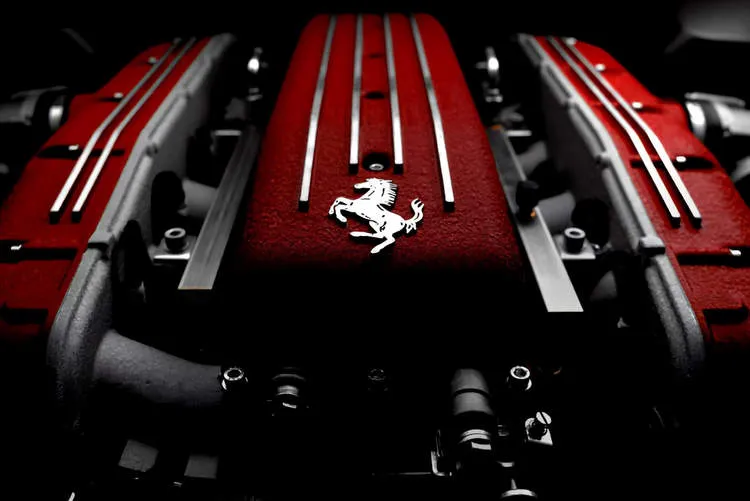 ferrari v12