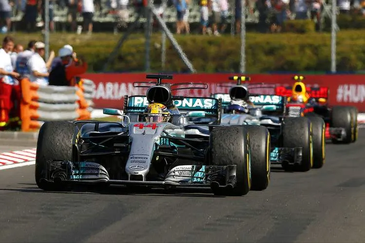 hamilton bottas