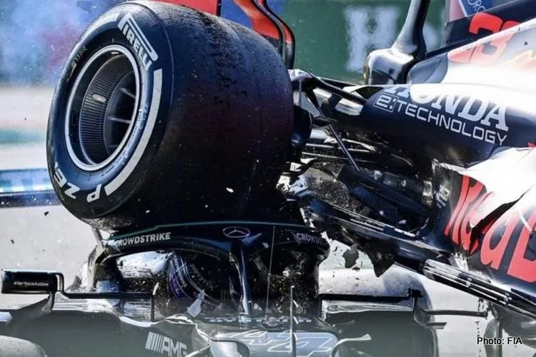 hamilton verstappen halo