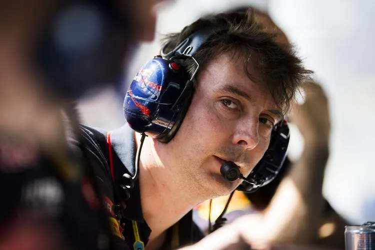 jameskeyf1grandprixgreatbritainpracticegh5 uxk4usjx