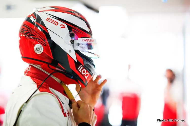kimi raikkonen helmet