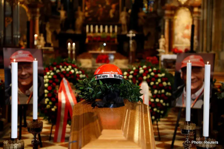lauda coffin