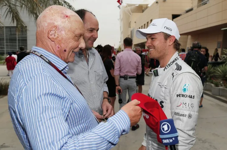 lauda tells rosberg to sort himself out
