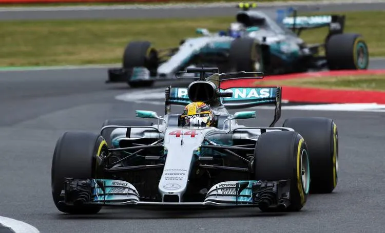lewis hamilton valtteri bottas
