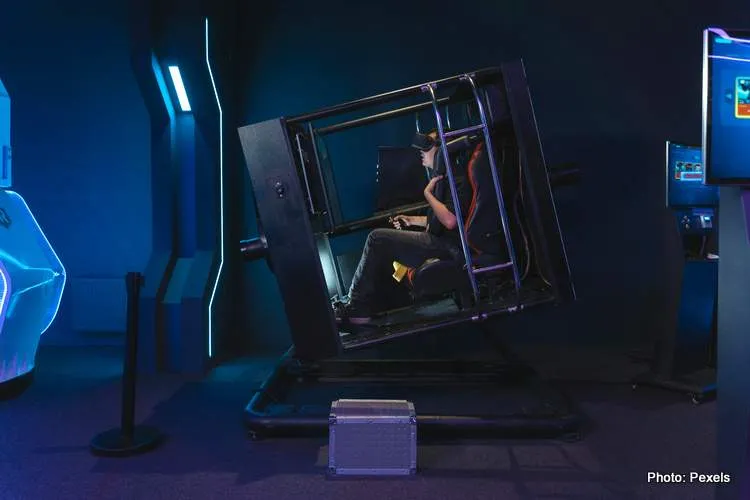 Japanese Grand Prix Motion Simulator Goes Up for Auction