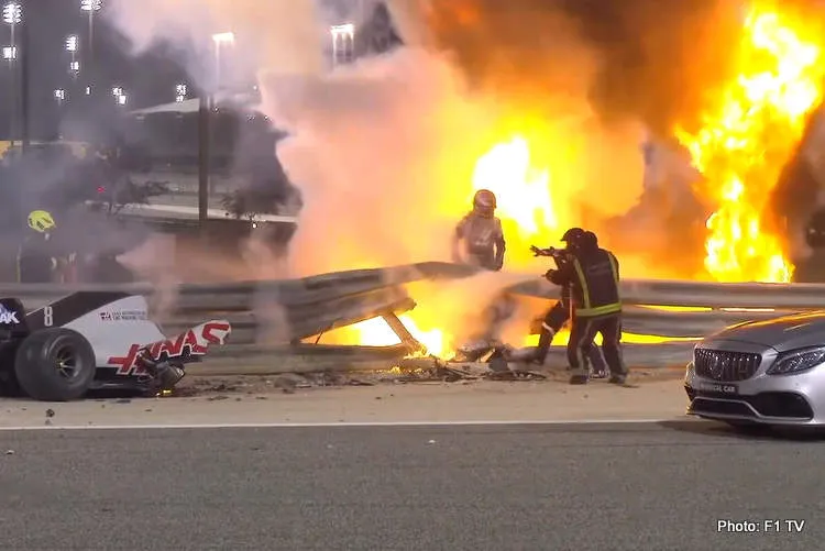 romain grosjean accident bahrain 2020 29 11 2020 15 44 52mp4 vlc media player 29 11 2020 15 44 52 001