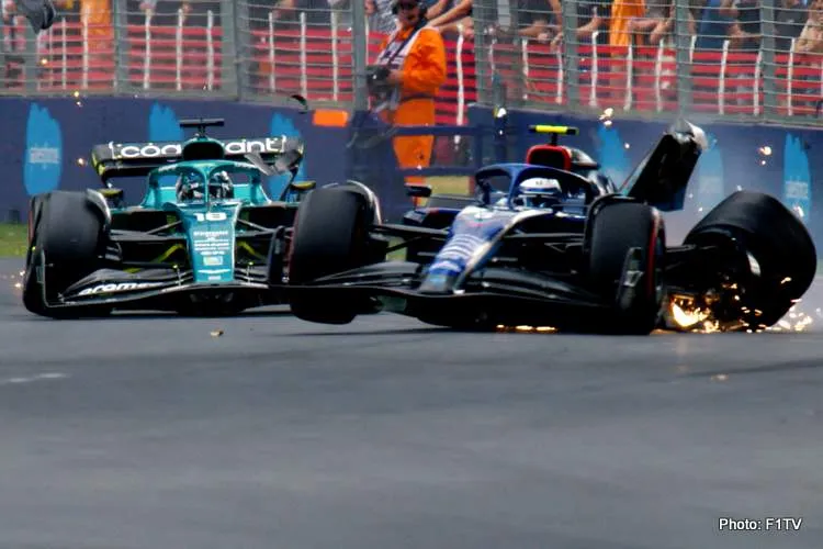stroll latifi crash mebourne 2022 australian grand prixquaifying