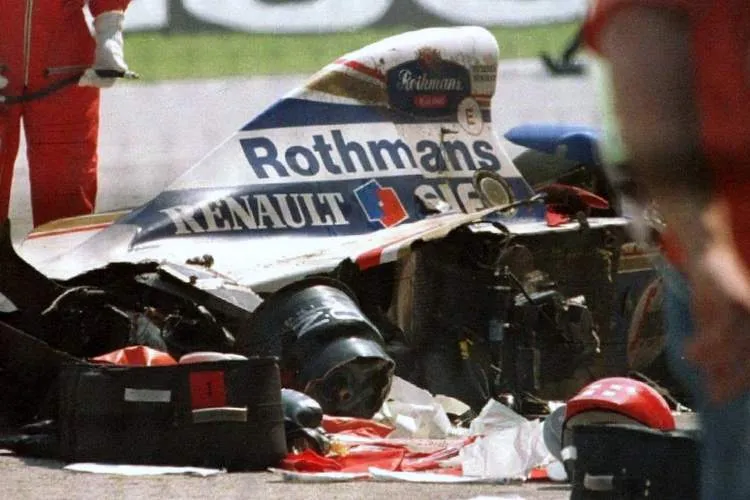 williams de ayrton senna destruida apos acidente fatal em imola em 1994 1398258306987 1024x722