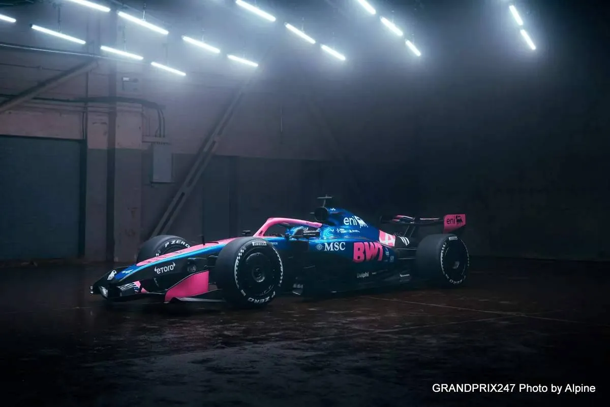 GRANDPRIX247 | Alonso: I treasure the helmet Michael gave me